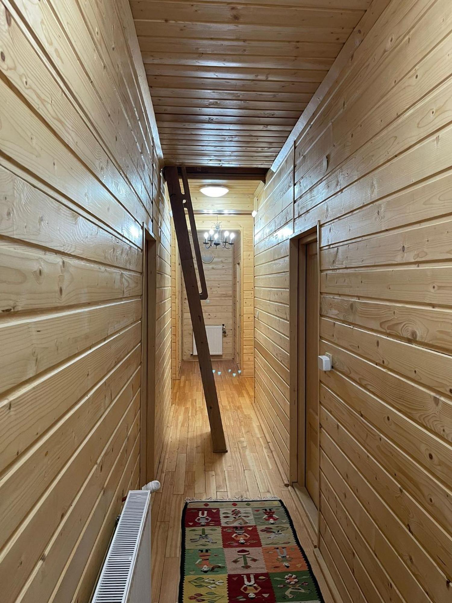 Casa Tudor Padis Luaran gambar